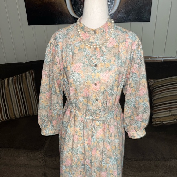The Stroller • Vintage • 1960’s • Dress • Size 16 • Beige/ Pink/ Yellow/ Green - Picture 2 of 14